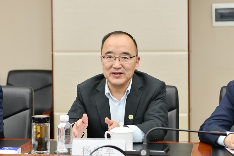 903aef90585eb55f6c7701e564af0ea_.jpg